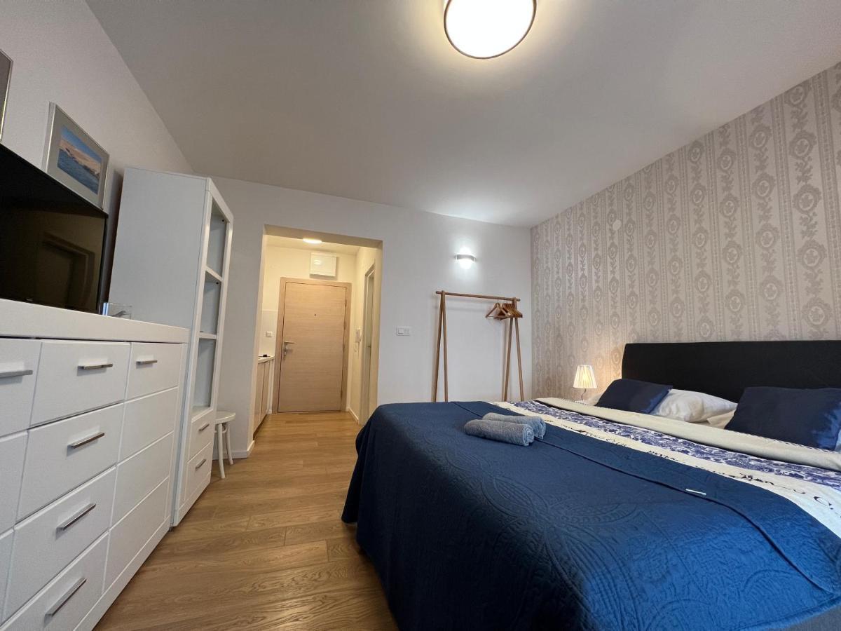 Studio Apartment Marina Mel Novi Vinodolski Exterior foto