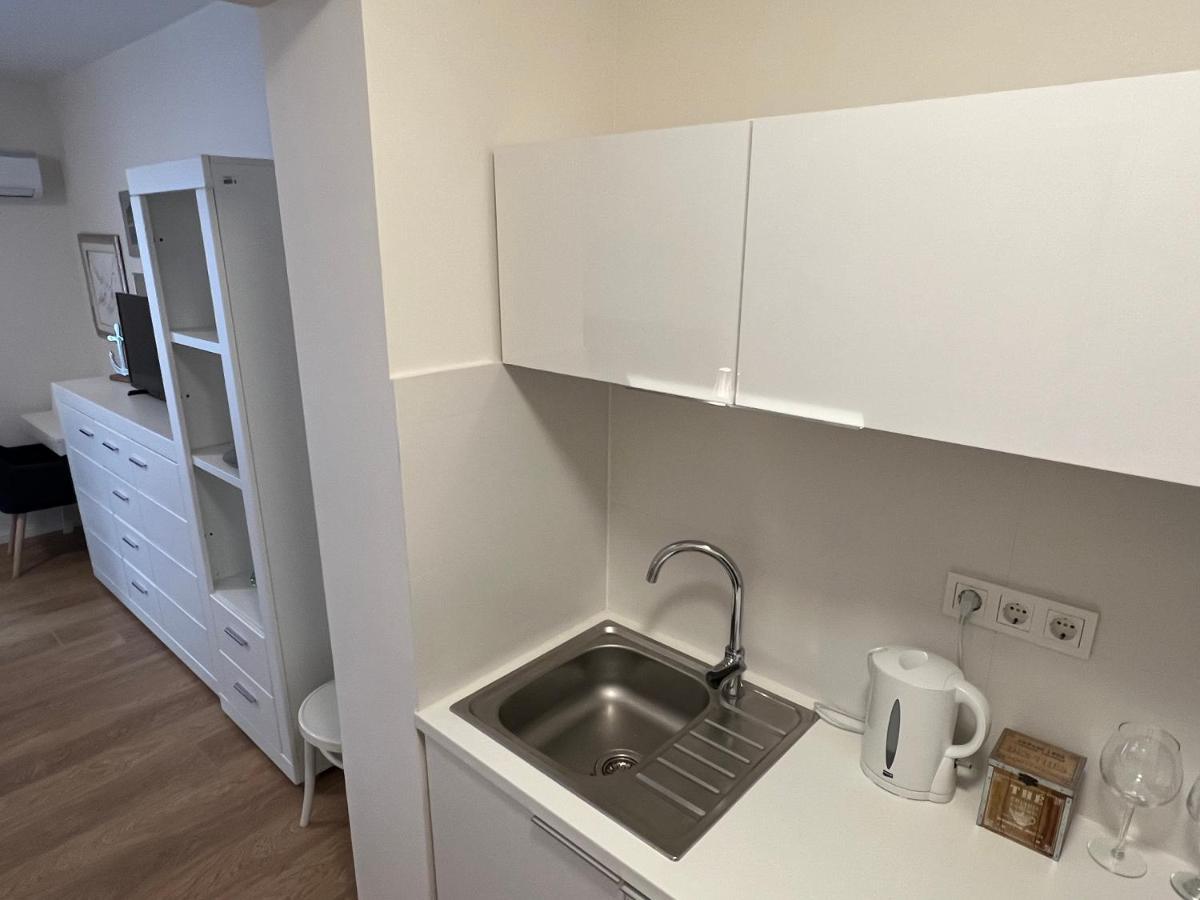 Studio Apartment Marina Mel Novi Vinodolski Exterior foto