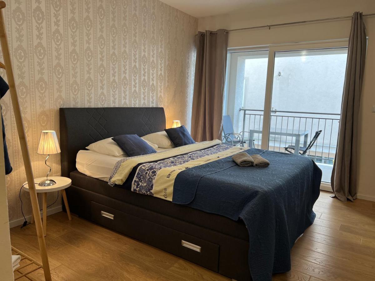 Studio Apartment Marina Mel Novi Vinodolski Exterior foto