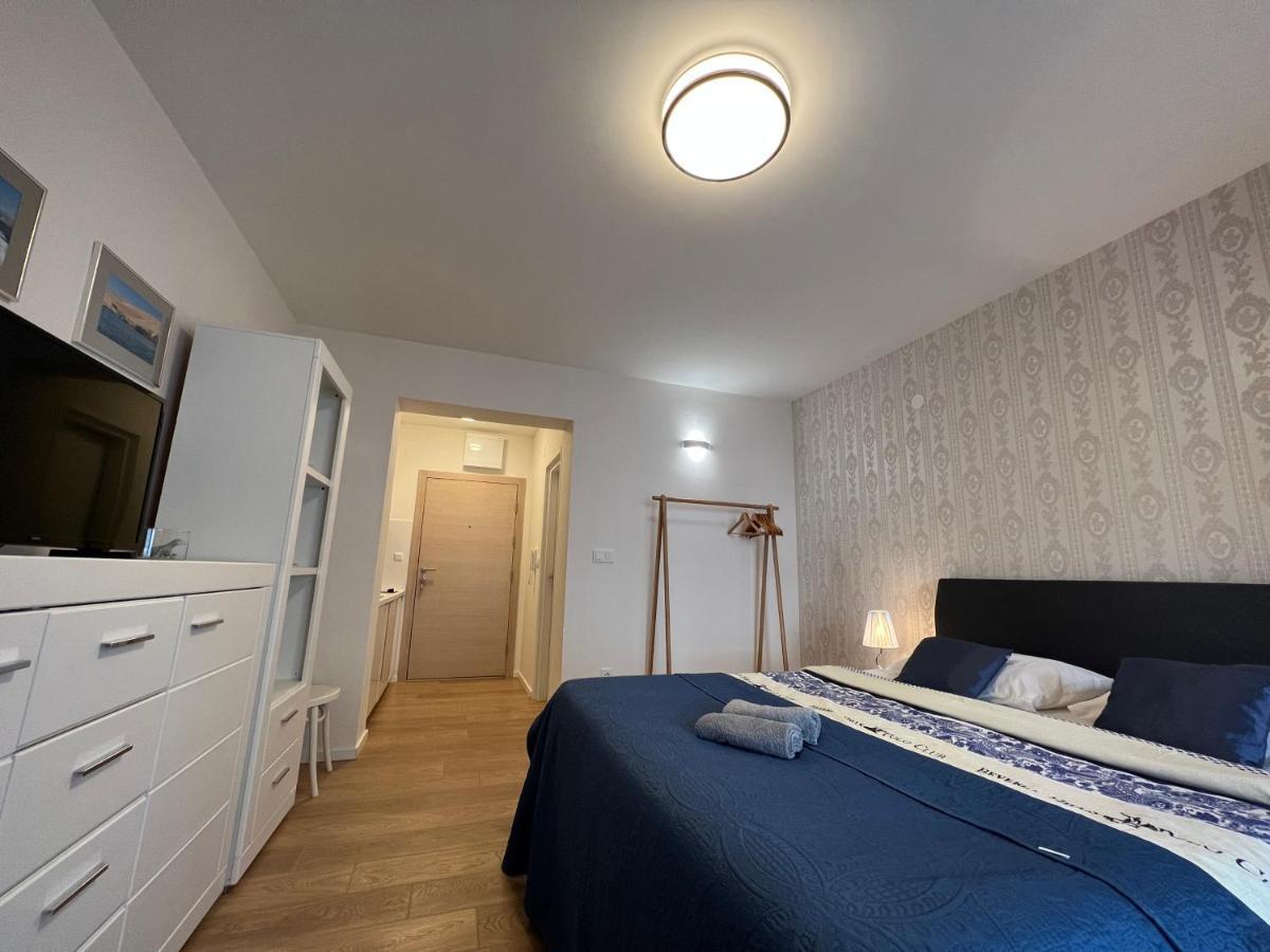 Studio Apartment Marina Mel Novi Vinodolski Exterior foto